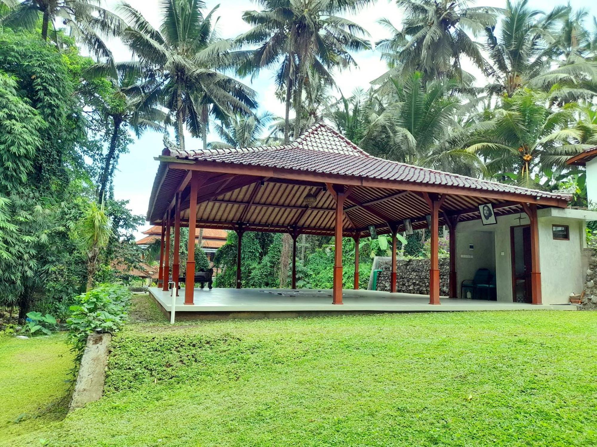 As I Am Ubud Retreat エクステリア 写真
