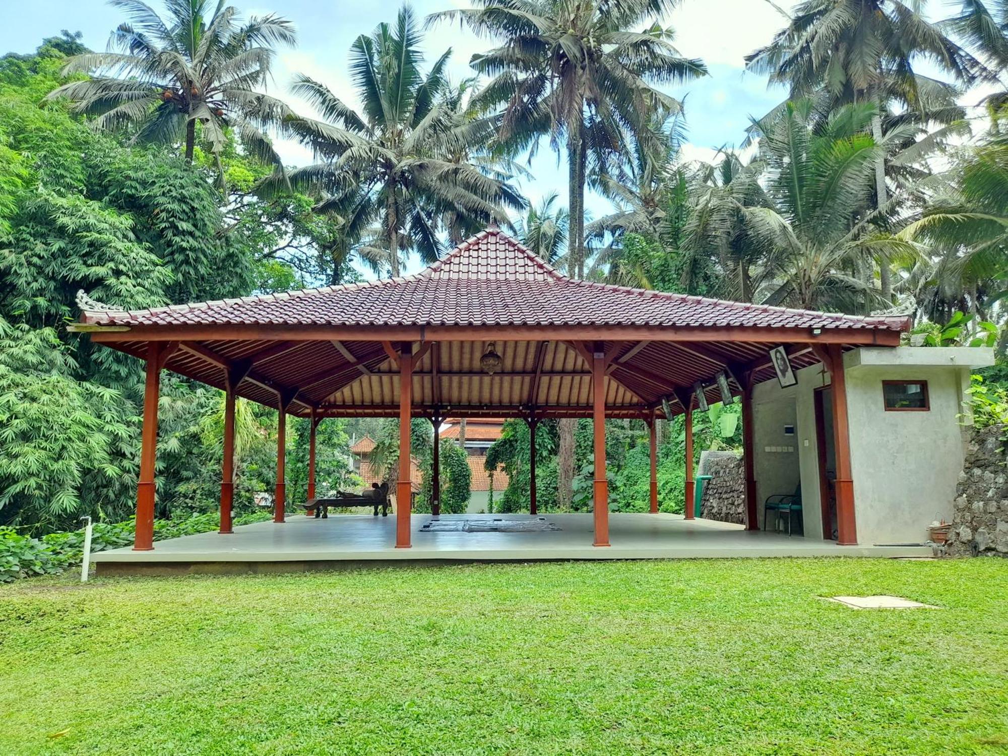 As I Am Ubud Retreat エクステリア 写真